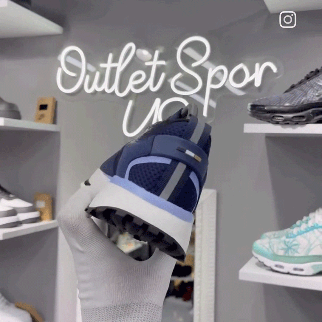 Hugo Boss Men sneakers Navy blue